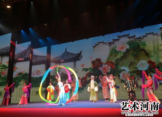  首届中国戏曲百戏盛典，26日在“昆曲发源地”江苏昆山启幕。　顾洁　摄